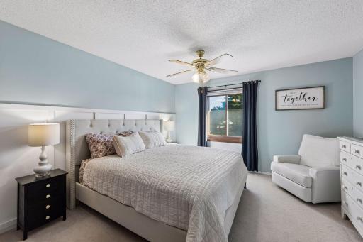4679 Jackstone Point, Eagan, MN 55122