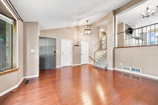 2375 Helena Road N, Oakdale, MN 55128