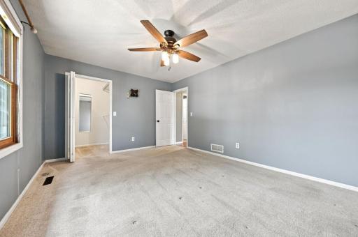 2375 Helena Road N, Oakdale, MN 55128