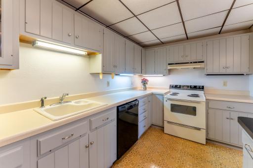 361 Oak Knoll Drive, Marine On Saint Croix, MN 55047