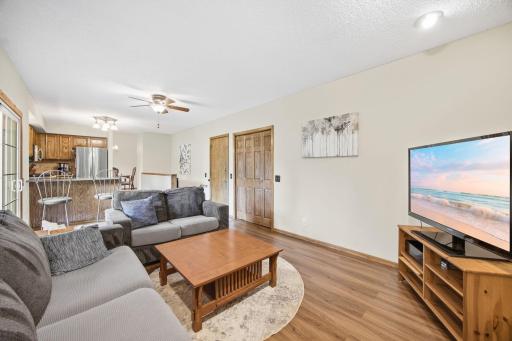 11315 W River Hills Drive, Burnsville, MN 55337