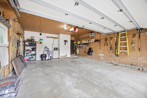 11315 W River Hills Drive, Burnsville, MN 55337