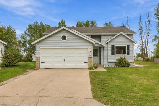 Photo for 3748 Village Green Circle, Moorhead, MN 56560 - listing #7146718 3748 Village Green Circle, Moorhead, MN 56560