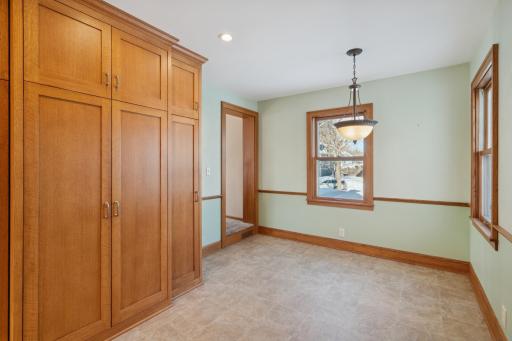 3 Large cabinets that can be used as a pantry, jacket / shoes or utility / broom closets. You get to choose.