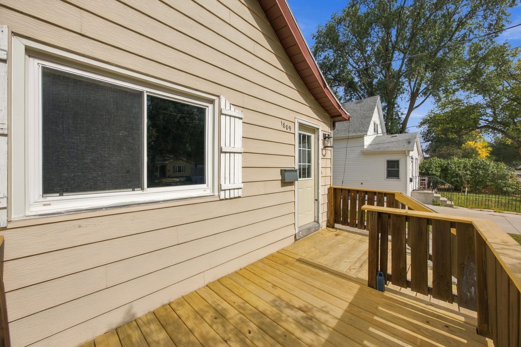 Front Deck(New!)