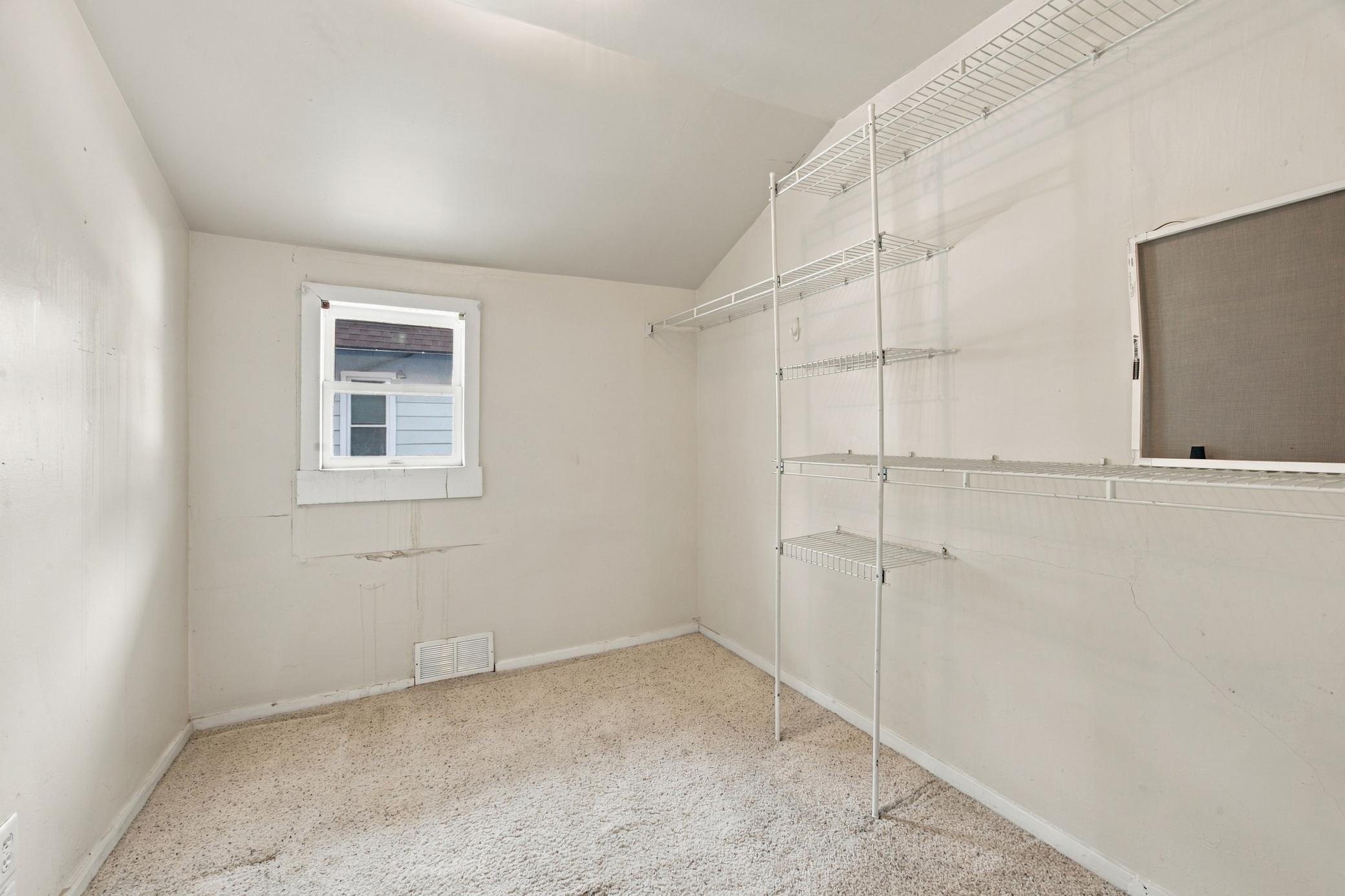 Walk in Closet