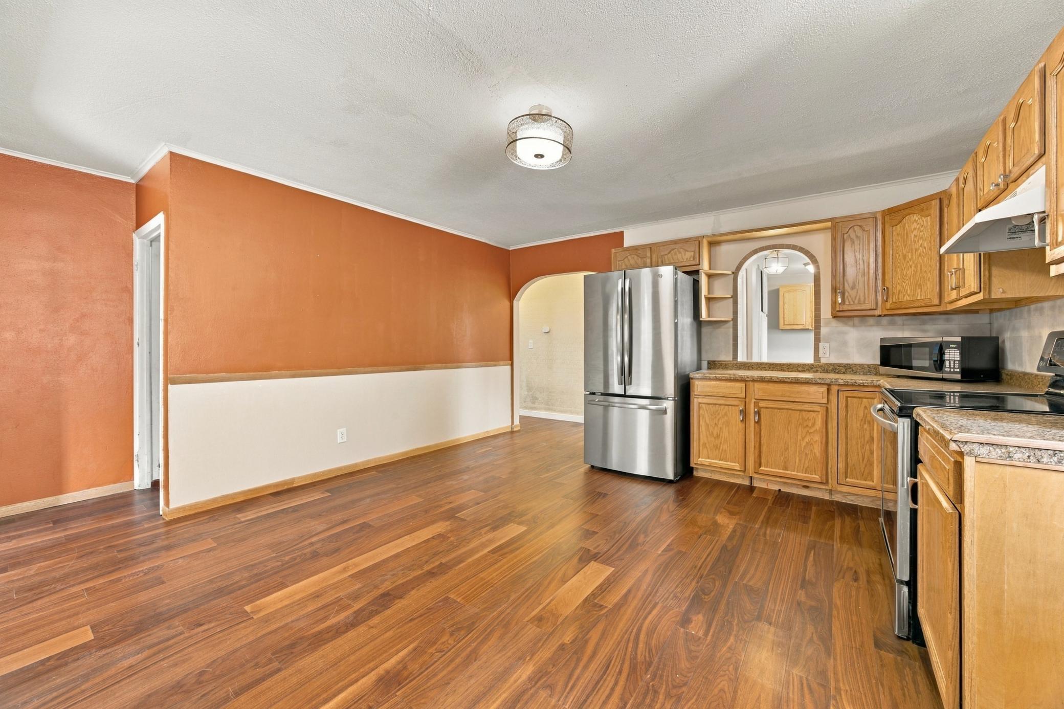 Kitchen angle 4