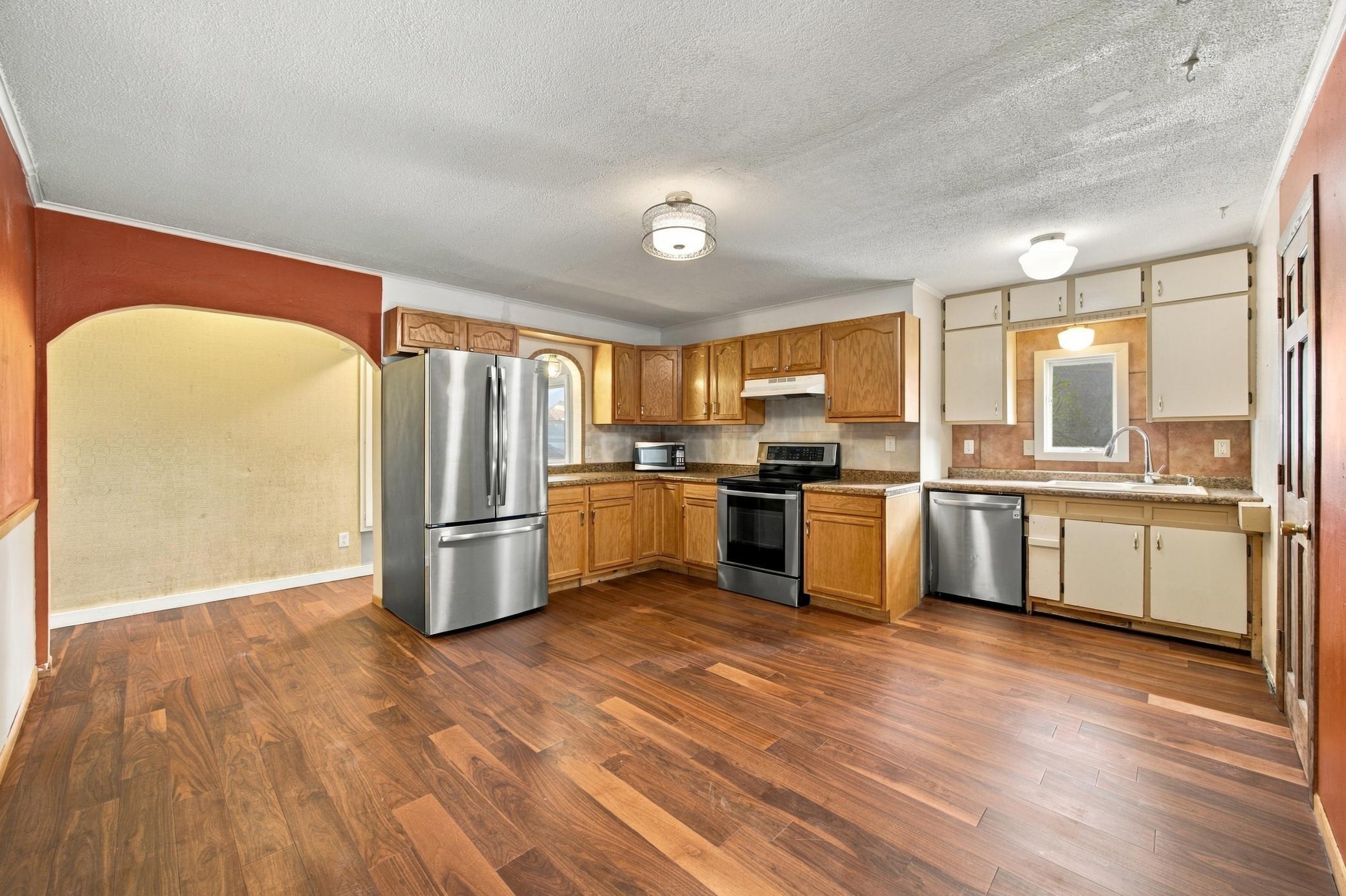 Kitchen angle 1