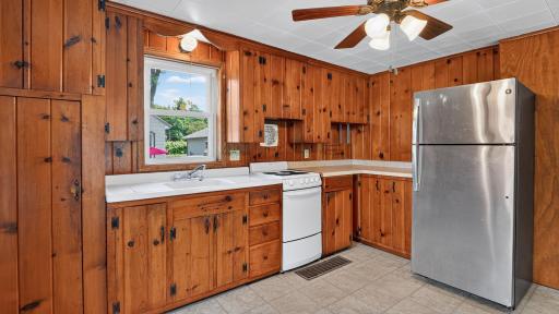 204 Noble Street, Hinckley, MN 55037