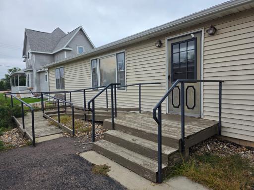 310 8th Avenue SE, Pipestone, MN 56164