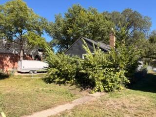 1064 Lawson Avenue E, Saint Paul, MN 55106
