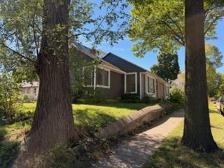 1064 Lawson Avenue E, Saint Paul, MN 55106