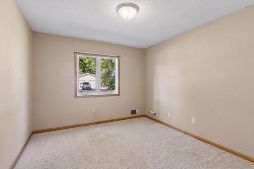 7817 73rd Street S, Cottage Grove, MN 55016