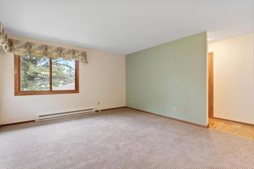 265 Candlestick Circle, Annandale, MN 55302