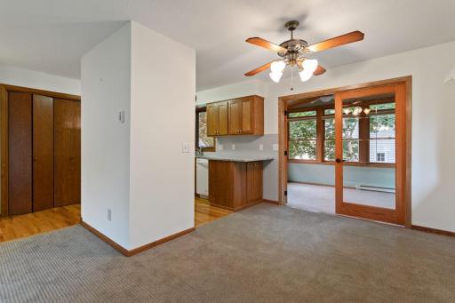 265 Candlestick Circle, Annandale, MN 55302