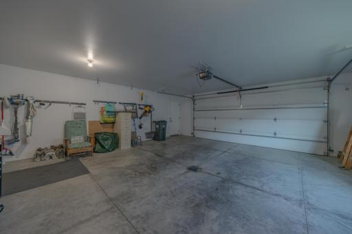 1621 19th Avenue NW, Willmar, MN 56201