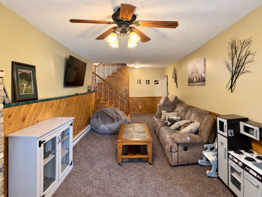 3875 Berg Road, Hibbing, MN 55746