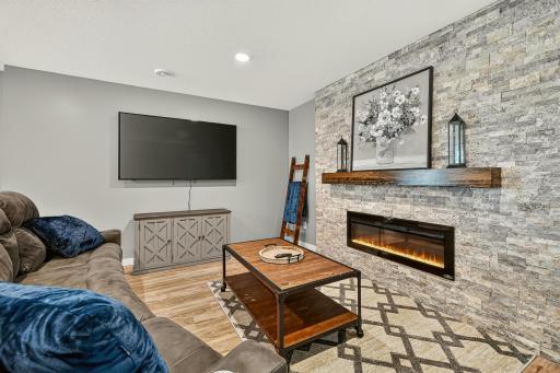 4653 Alan Lane NW, Rochester, MN 55901