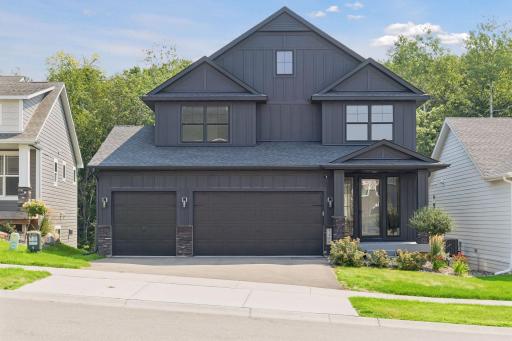 7400 Agate Trail, Inver Grove Heights, MN 55077