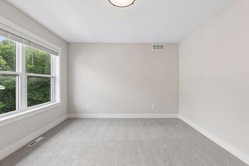 7400 Agate Trail, Inver Grove Heights, MN 55077
