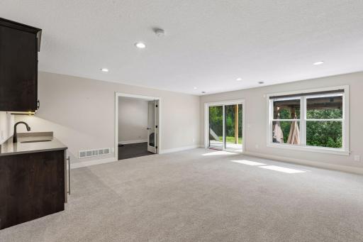 7400 Agate Trail, Inver Grove Heights, MN 55077