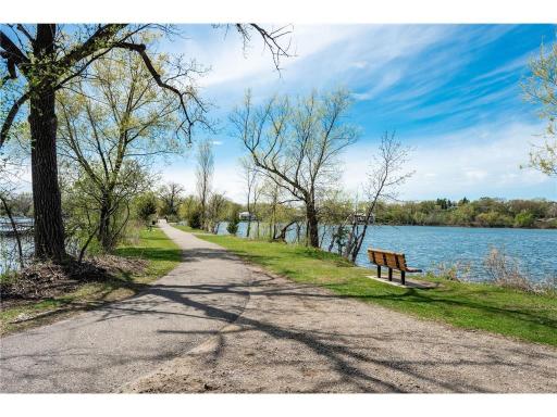5607 Pompano Drive, Minnetonka, MN 55343