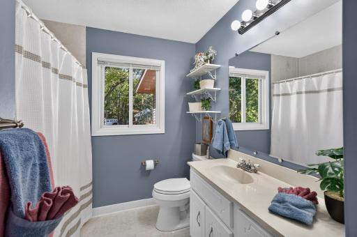 Nicely updated full bath with a bright, clean finish.