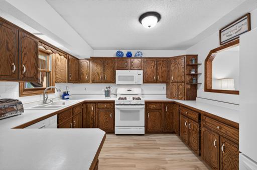 Plenty of cabinet and counter space provides excellent storage and functionality.