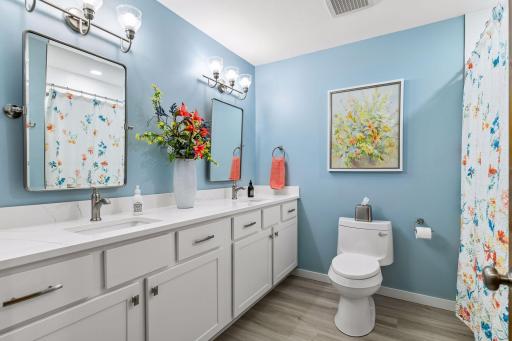 Full Bath - totally renovated