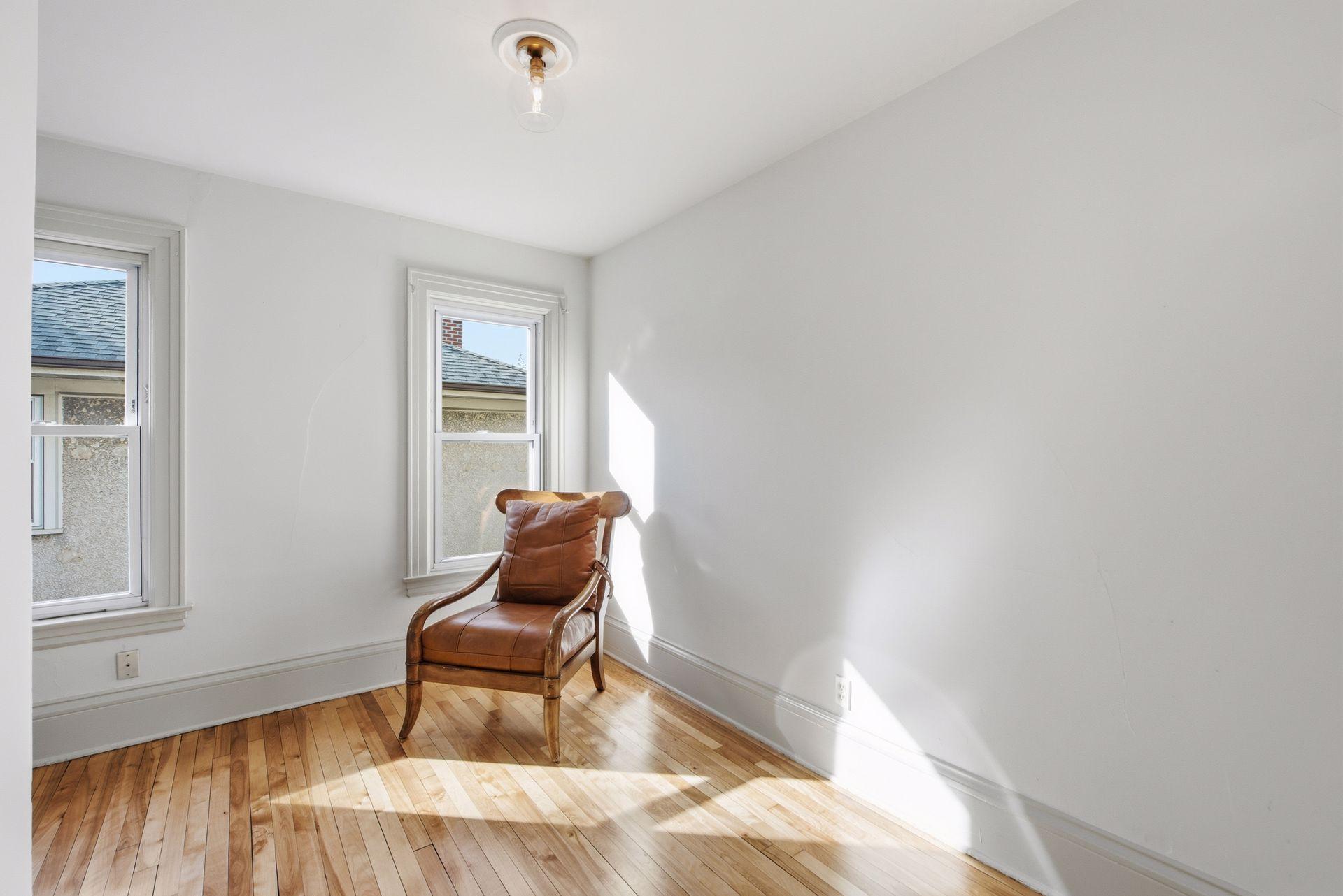 Second bedroom with wall in closet