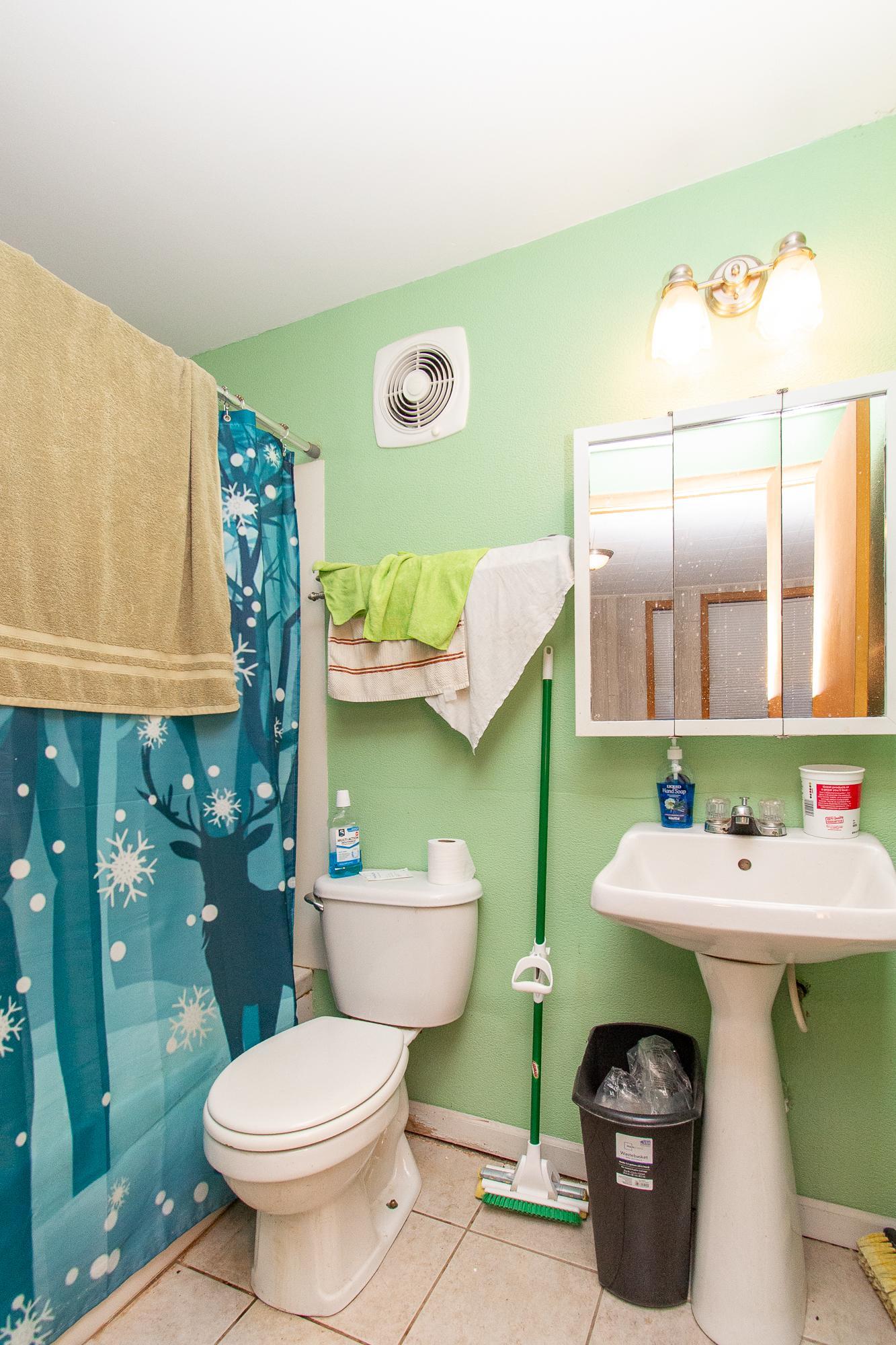 Unit 3 Bathroom