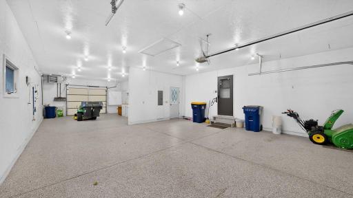 1320 N Garden Street, Lake City, MN 55041