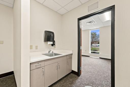 6311 Wayzata Boulevard, Saint Louis Park, MN 55416