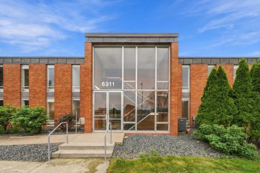 6311 Wayzata Boulevard, Saint Louis Park, MN 55416
