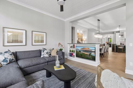 109 Minnetonka Avenue S, Wayzata, MN 55391