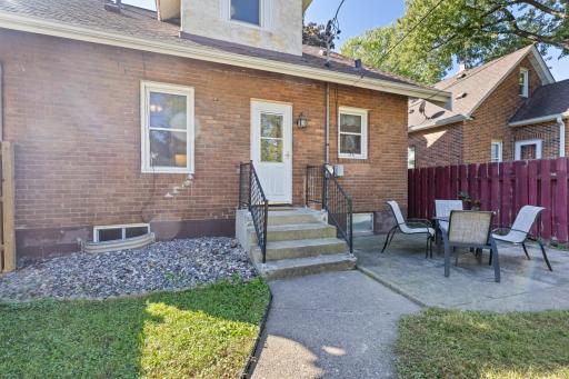1329 Beech Street, Saint Paul, MN 55106