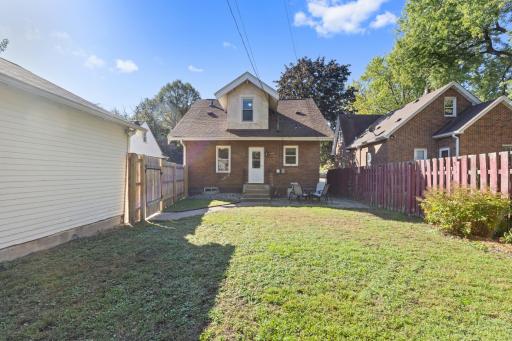 1329 Beech Street, Saint Paul, MN 55106