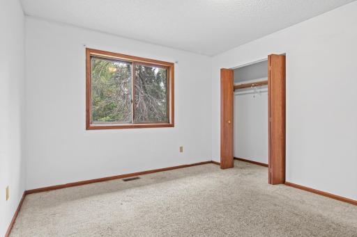 1027 White Bear Avenue N, Saint Paul, MN 55106