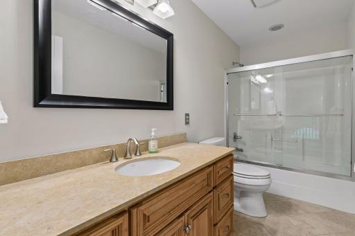 17725 Layton Path, Lakeville, MN 55044
