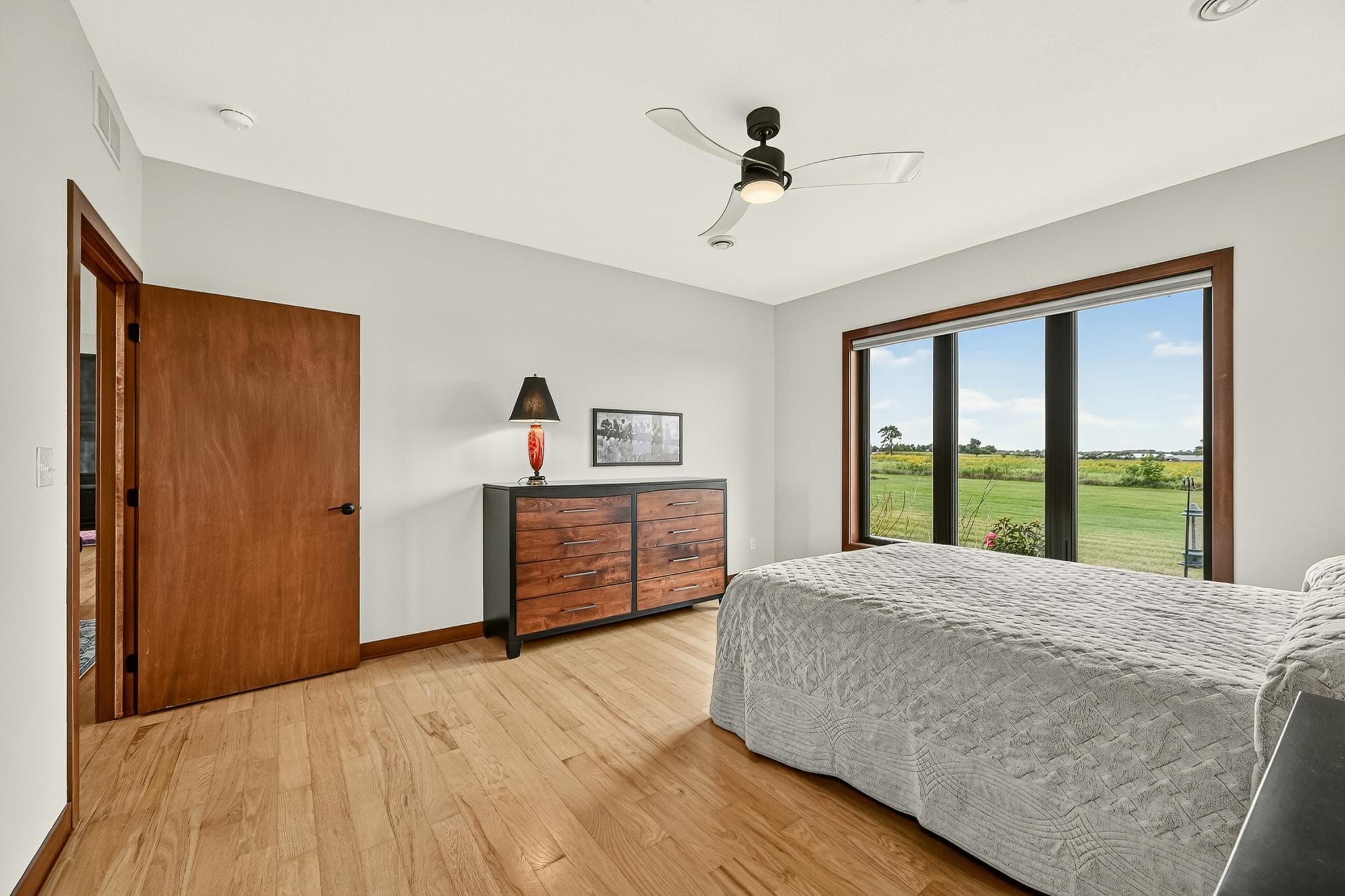 Solid wood Flooring