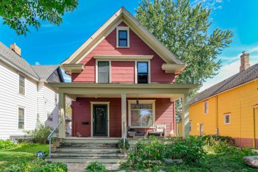 Welcome to 2725 Garfield Ave - new exterior paint to be complete soon!