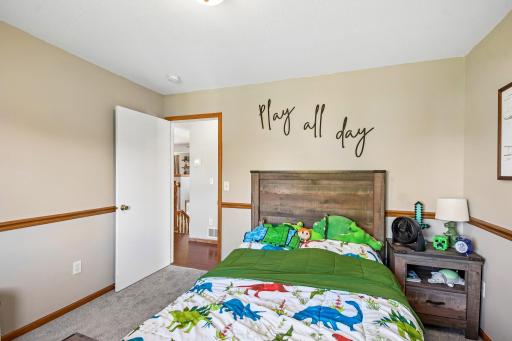 25-web-or-mls-414 Roosevelt Dr-S2309-025.jpg