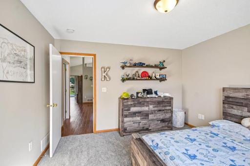 23-web-or-mls-414 Roosevelt Dr-S2309-023.jpg