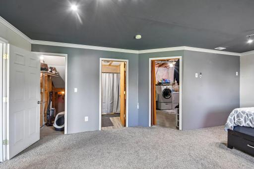 35-web-or-mls-414 Roosevelt Dr-S2309-035.jpg