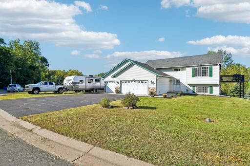 4-web-or-mls-414 Roosevelt Dr-S2309-004.jpg