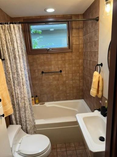 5129 Waterbury Road, Mound, MN 55364