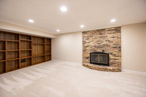 LL Family room for reference