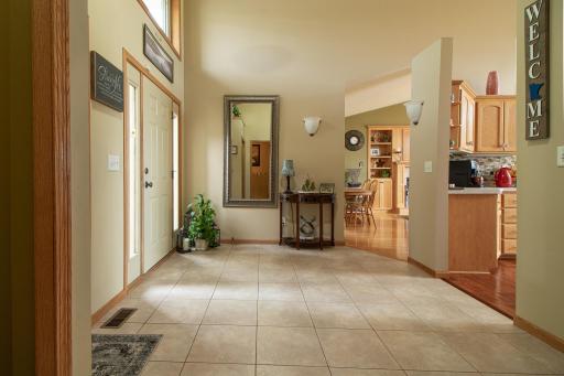 Light, Bright & Spacious front entry