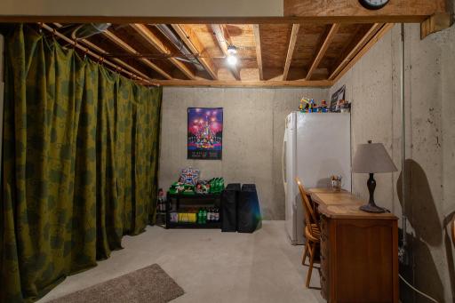 Photo 33