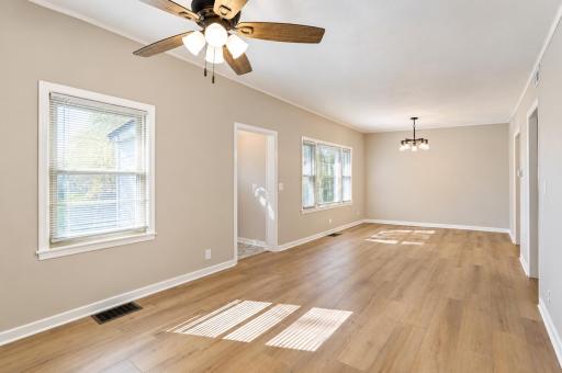 105 Amsterdam Avenue W, Hollandale, MN 56045